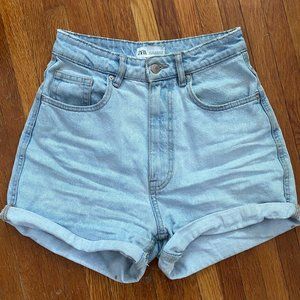SOLD ON DEPOP Zara Mom Fit Shorts